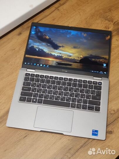 Dell мощный ultrabook i5-1135G7/13.3 ips