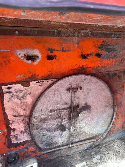 Полуприцеп бензовоз Нефаз 96742-10, 2011