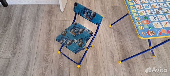 Детский складной столик и стульчик
