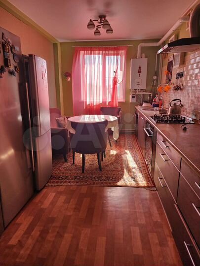 4-к. квартира, 130 м², 2/3 эт.