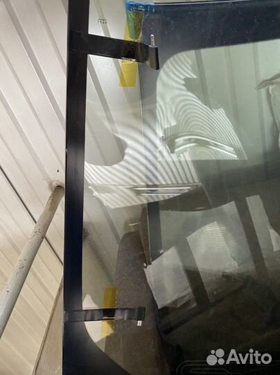 Стекло лобовое Discovery Sport 2015