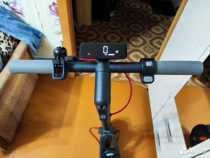 Xiaomi Navee V50 новый электросамокат