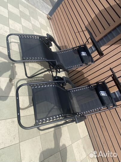 Кресло шезлонг с козырьком и подстаканником