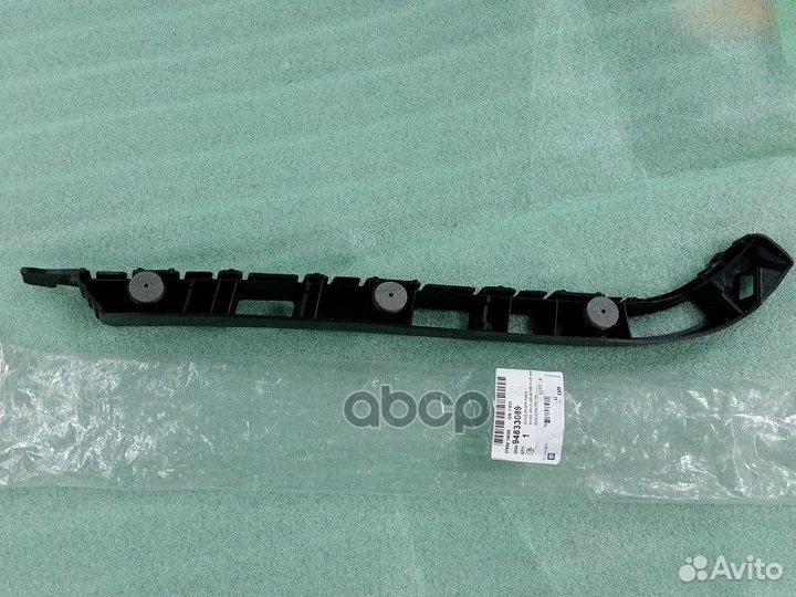 Бампера кронштейн заднего правый cruze 94833089