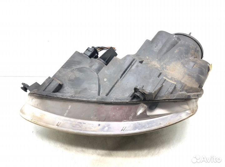 Фара правая Volkswagen Golf 5 2.0 TDI 2006