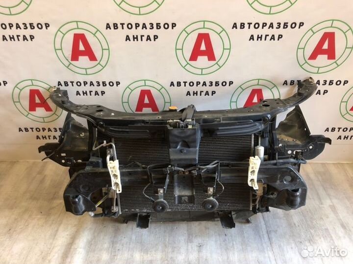 Рамка радиатора Mitsubishi Outlander CW5W 4B12