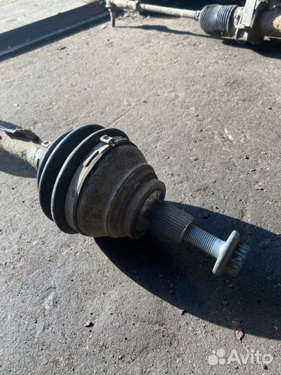 Привод левый Volkswagen Golf 2008-2012