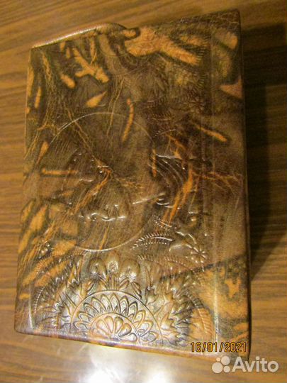 Карты игральные 2 колоды по 54 (сувенирный футляр)