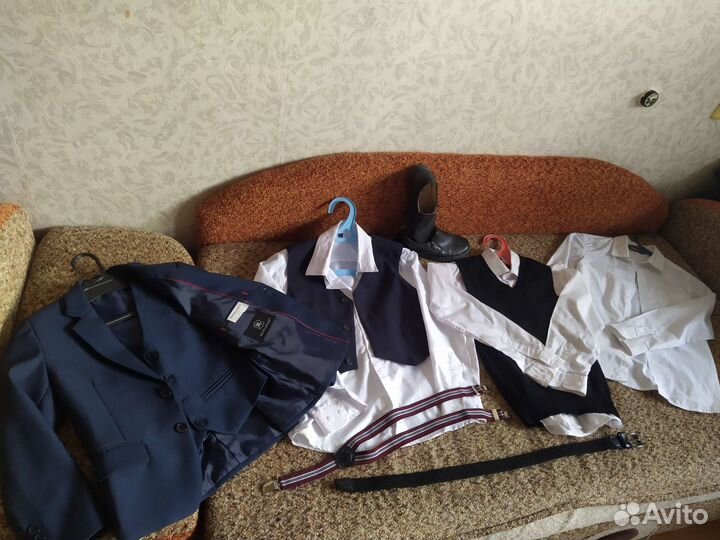 Школьные вещи пакетом на мальчика 128-134