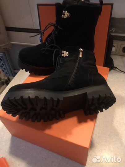 Ботинки женские зимние 36р