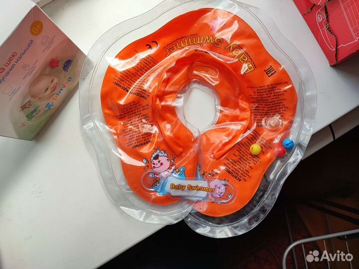 Ванночка для купания с подставкой горкой