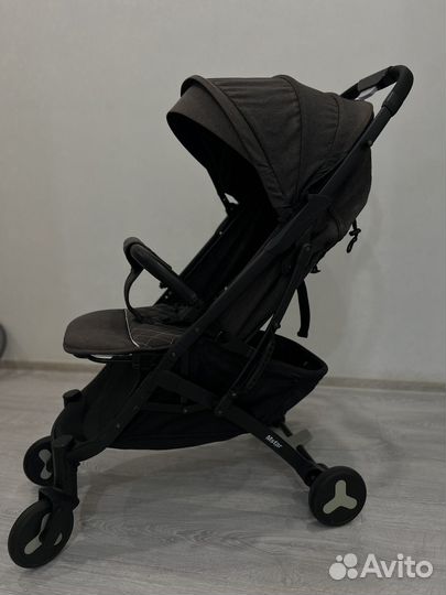 Коляска прогулочная