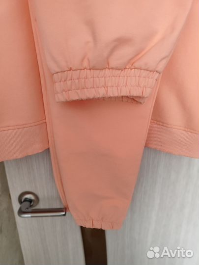 Спортивный костюм женский