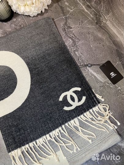 Палантин Chanel кашемировый