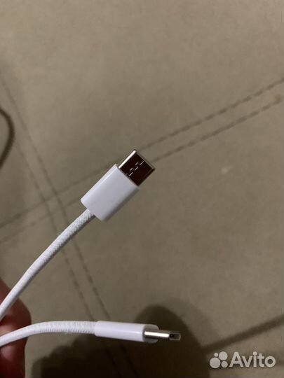 Зарядное устройство для iPhone