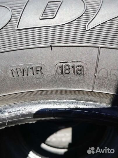 Goodyear Ultragrip 600 215/65 R16 98T