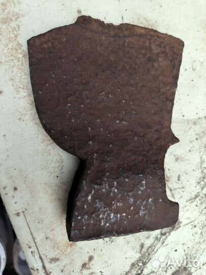 Топор старинный