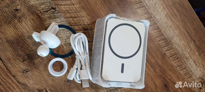 Магнитная беспроводная автомобильная зарядка 15w