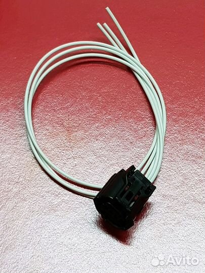 Разъем датчика положения кузова Lexus RX, фишка