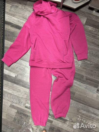 Костюм спортивный