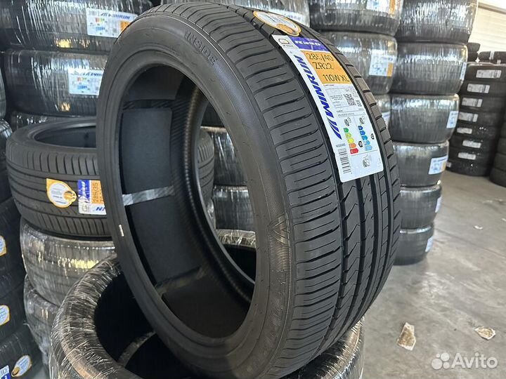 Winrun R330 285/40 R22 110W