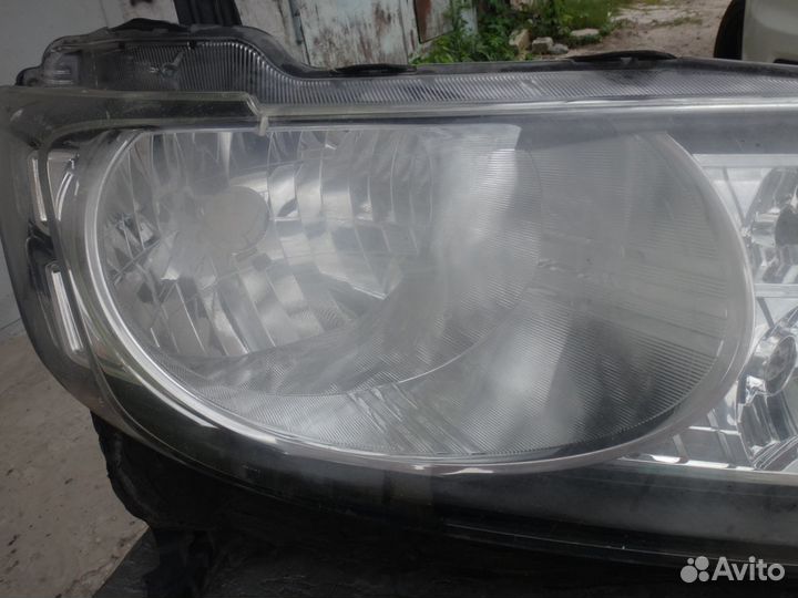 Хонда Фред спайк Фара правая Freed Spike 10-16