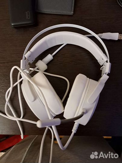 Игровые наушники