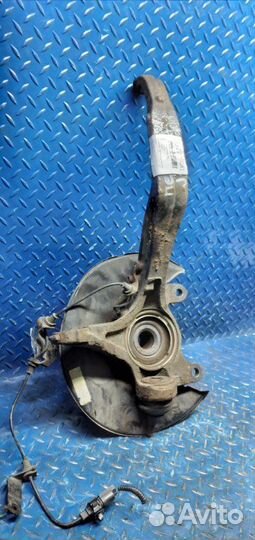 Кулак ступица передний левый Honda Crosstour