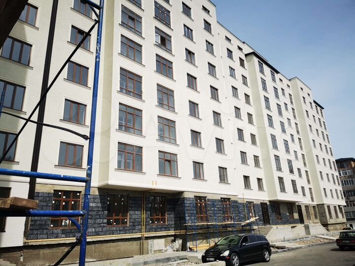 2-к. квартира, 107 м², 8/10 эт.