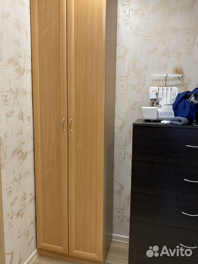 Угловой шкаф с зеркалом