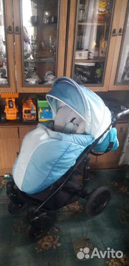 Коляска 3 в 1 Pia