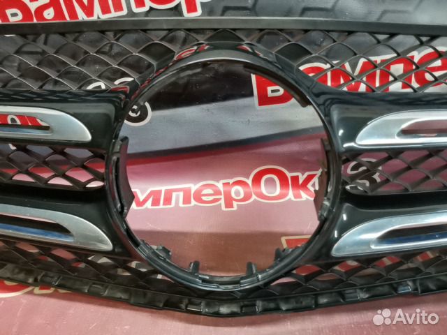 Решетка радиатора передняя Mercedes-Benz GLC-Class