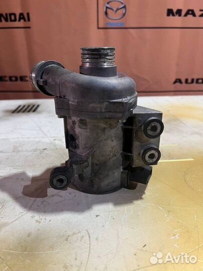 Помпа Bmw 5-Series E60 N52B30