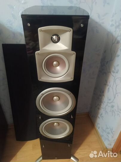 Акустические системы Yamaha NS 777