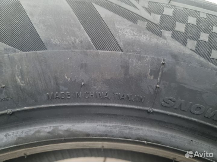 Kumho WinterCraft SUV Ice WS51 215/65 R16 102T