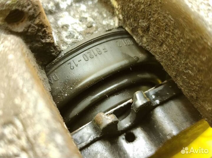 Суппорт задний левый Mercedes-Benz W212 OM651.924