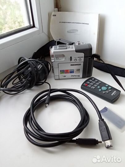 Видеокамера mini dv Samsung