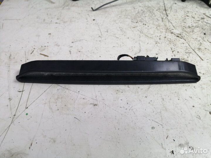 Стоп-сигнал крышки багажника Opel Zafira A минивэн