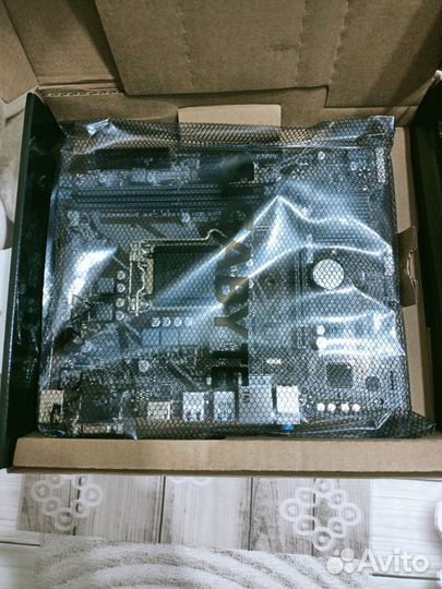 Gigabyte H410M H V2 + i3 10100F. Новые