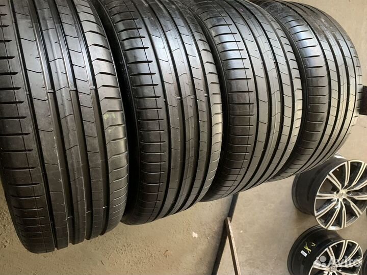 Pirelli P Zero 245/40 R20