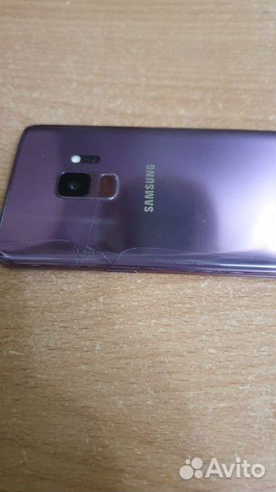 Samsung Galaxy S9, 4/64 ГБ