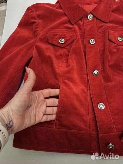 Костюм женский