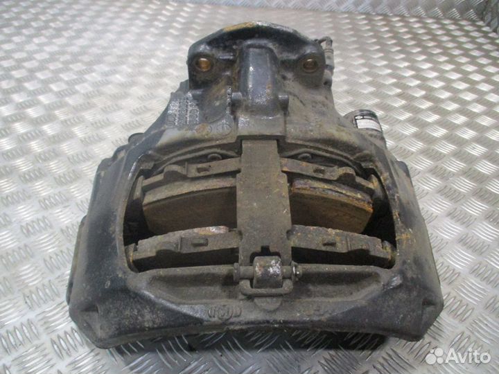 Суппорт тормозной задний левый MAN 81508046596