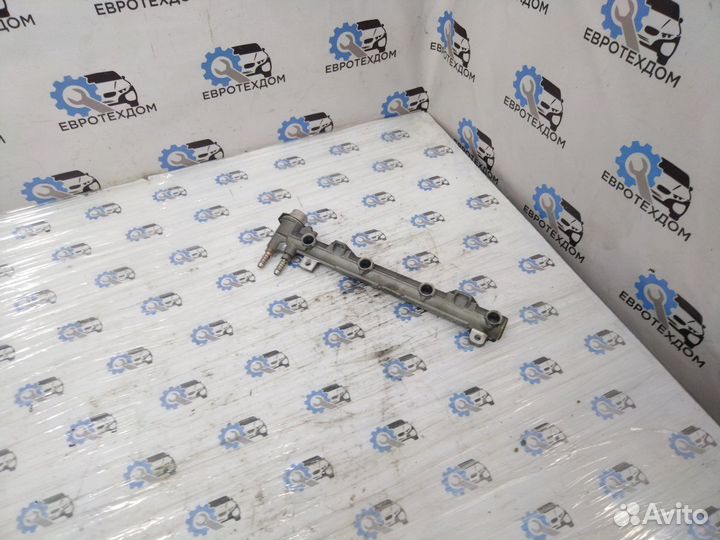 Рейка топливная (рампа) Volkswagen Golf 4 1.4 2002