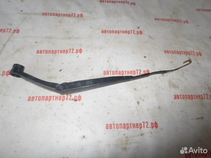Поводок дворника левый Hyundai Solaris 2010-2016