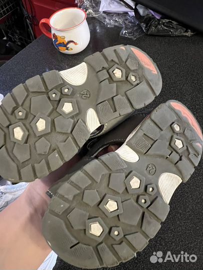 Сандалии и кроссовки 23,24р