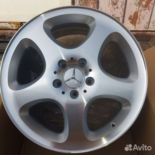 Новые диски R17 для на Mercedes Benz/5x112