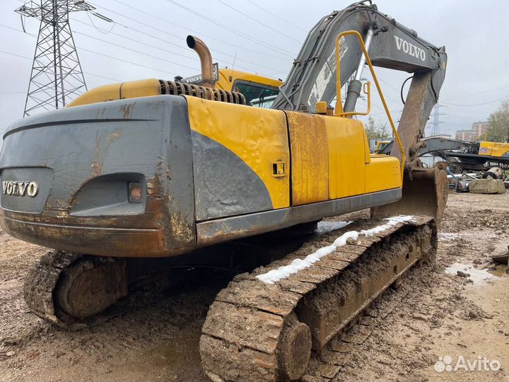 Гусеничный экскаватор Volvo EC290B LC, 2006