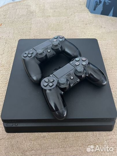Sony PS4 1 TB