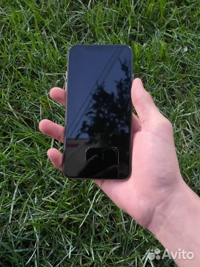 iPhone 11 pro max gold 64gb